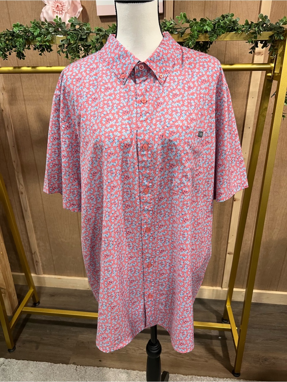 AFTCO Coral & Light Blue Floral Short-Sleeve Men's Shirt